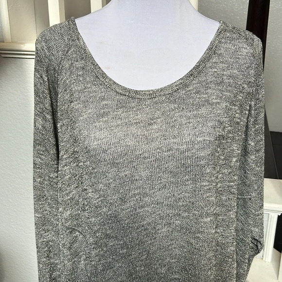 Lane Bryant Silver Metallic Cutout Long Sleeve Top Size 22/24 - Picture 2 of 7